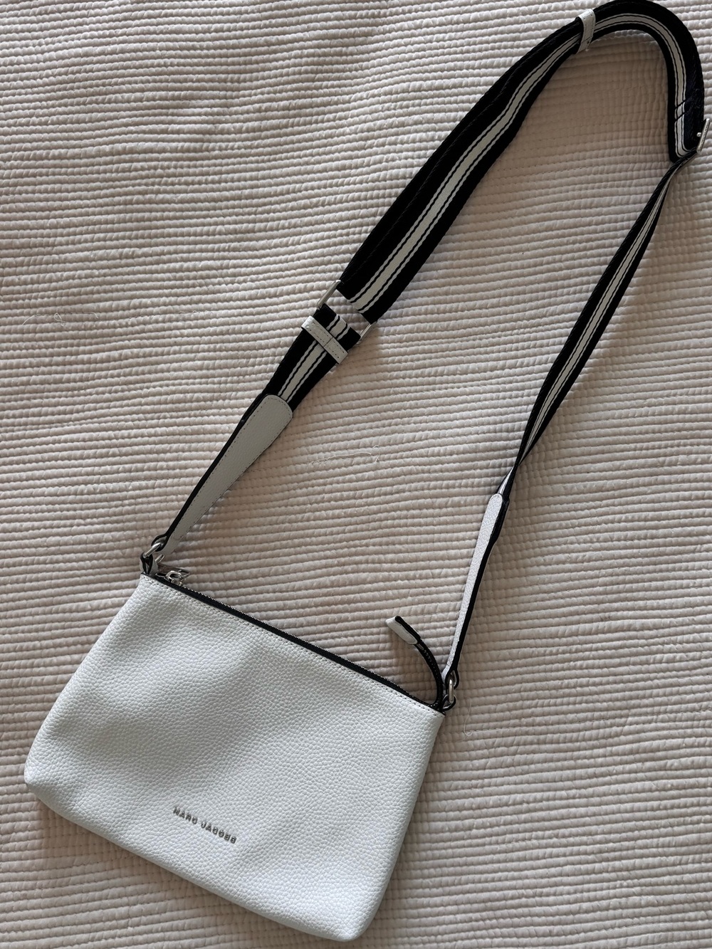 Marc Jacobs Cosmo Leather Crossbody Bag